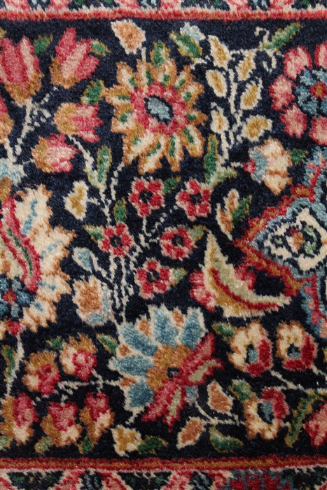 Kerman Red Hand Knotted 115 X 166 Area Rug 400-17269 Image 38