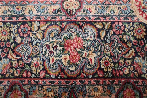 Kerman Red Hand Knotted 115 X 166 Area Rug 400-17269 Image 4