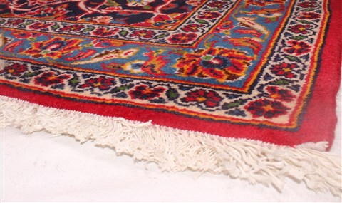 Kashan Red Hand Knotted 112 X 183 Area Rug 400-17291 Image 4