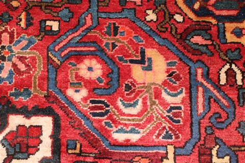 Bakhtiar Red Hand Knotted 120 X 148 Area Rug 400-17293 Image 19