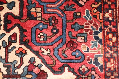 Bakhtiar Red Hand Knotted 120 X 148 Area Rug 400-17293 Image 21