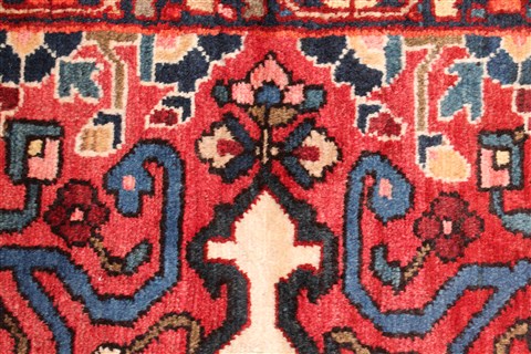 Bakhtiar Red Hand Knotted 120 X 148 Area Rug 400-17293 Image 22