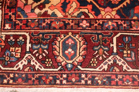 Bakhtiar Red Hand Knotted 120 X 148 Area Rug 400-17293 Image 6