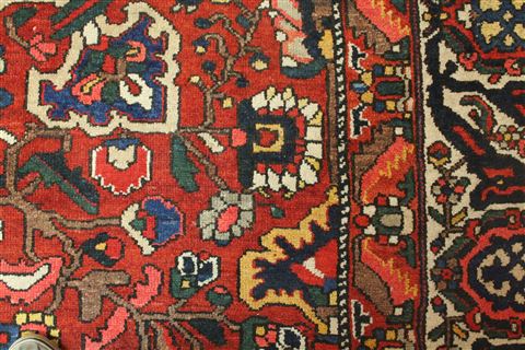 Bakhtiar Red Hand Knotted 129 X 190 Area Rug 400-17303 Image 11