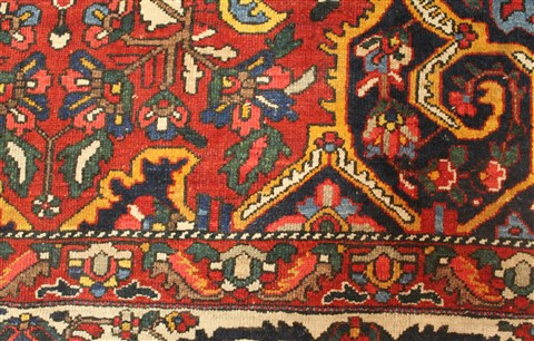 Bakhtiar Red Hand Knotted 129 X 190 Area Rug 400-17303 Image 14