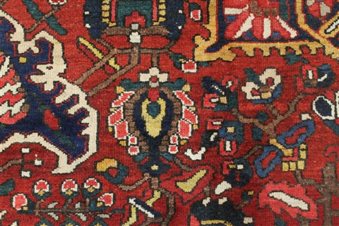 Bakhtiar Red Hand Knotted 129 X 190 Area Rug 400-17303 Image 19
