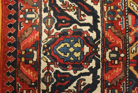 Bakhtiar Red Hand Knotted 129 X 190 Area Rug 400-17303 Image 6