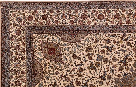 Isfahan White Hand Knotted 911 X 145 Area Rug 400-17352 Image 16
