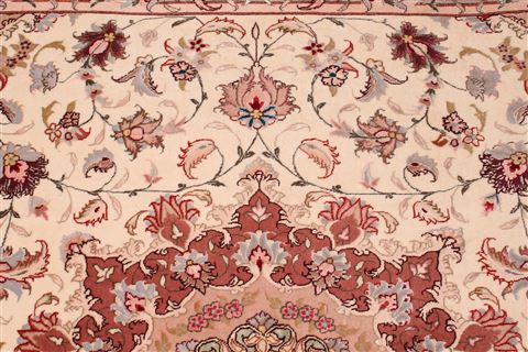 Tabriz Beige Hand Knotted 67 X 101 Area Rug 400-17410 Image 15