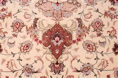 Tabriz Beige Hand Knotted 67 X 101 Area Rug 400-17410 Image 14