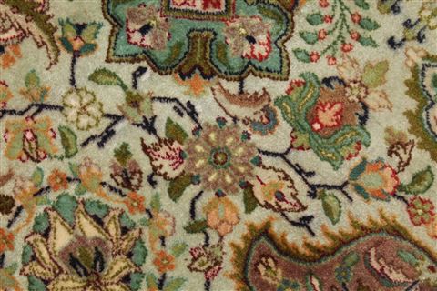 Tabriz Beige Hand Knotted 63 X 104 Area Rug 400-17514 Image 17