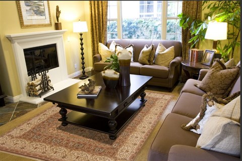 Modern Brown Hand Knotted 81 X 105 Area Rug 250-17744 Image 2