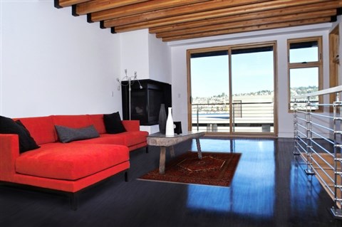 Gholtogh Red Hand Knotted 33 X 410  Area Rug 100-18133 Image 4