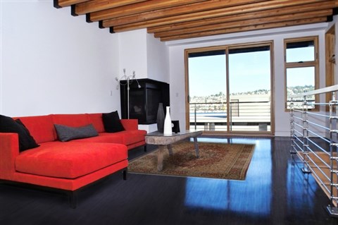 Tabriz Red Hand Knotted 60 X 91  Area Rug 100-18147 Image 5