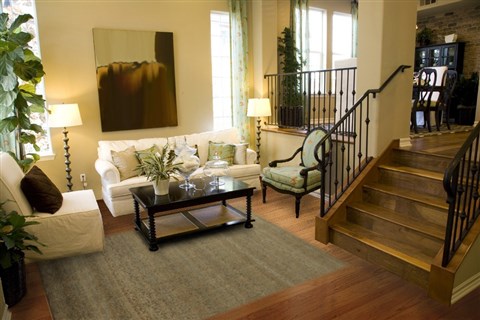 Indo-Nepal Green Hand Knotted 80 X 100  Area Rug 151-18324 Image 1