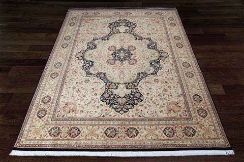 Tabriz Black Hand Knotted 100 X 140  Area Rug 151-18430 Image 2