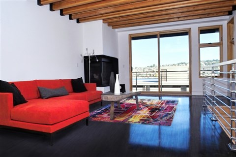 Modern Multicolor Hand Knotted 80 X 100  Area Rug 151-18666 Image 2