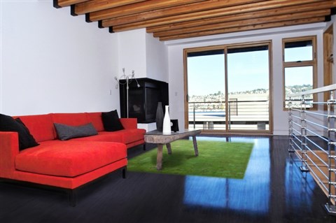 Pishavar Green Hand Knotted 82 X 105  Area Rug 151-18778 Image 5