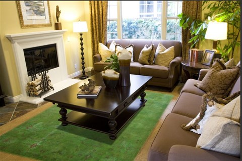 Pishavar Green Hand Knotted 82 X 105  Area Rug 151-18778 Image 2