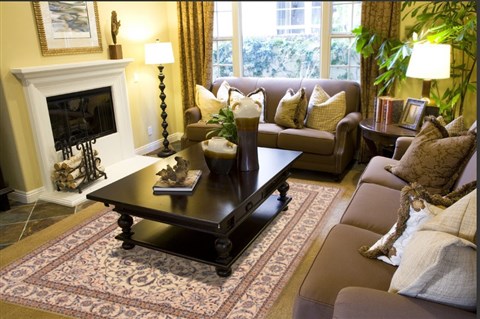 Nain White Hand Knotted 68 X 100 Area Rug 250-19468 Image 2