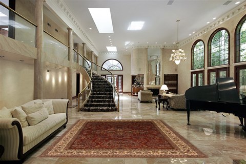 Sarouk Red Hand Knotted 81 X 100 Area Rug 250-19509 Image 1