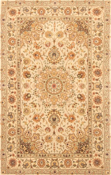 Kashan Beige Hand Knotted 39 X 59 Area Rug 250-20593 Image 0