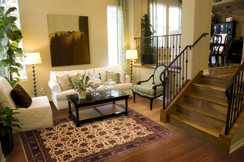 Sarouk Beige Hand Knotted 82 X 100 Area Rug 250-20778 Image 3