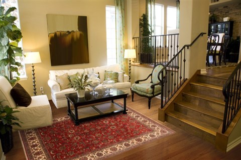 Kashmar Red Hand Knotted 82 X 100 Area Rug 250-20796 Image 3