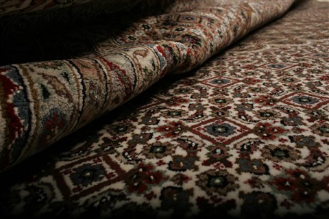 Tabriz Beige Hand Knotted 84 X 102 Area Rug 250-20799 Image 6