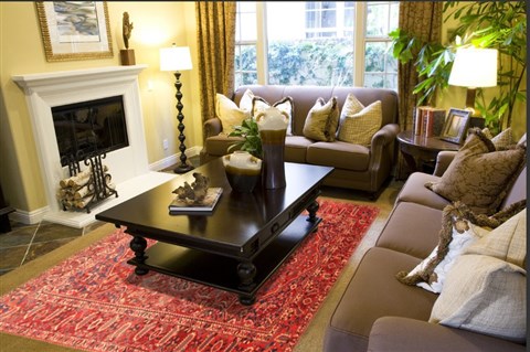 Bakhtiar Red Hand Knotted 68 X 101 Area Rug 100-20812 Image 2