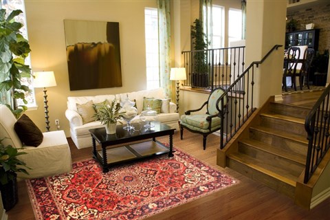 Bakhtiar Red Hand Knotted 71 X 104 Area Rug 100-20821 Image 3