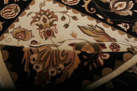 Kashmar Beige Square Hand Knotted 511 X 60 Area Rug 250-20824 Image 3