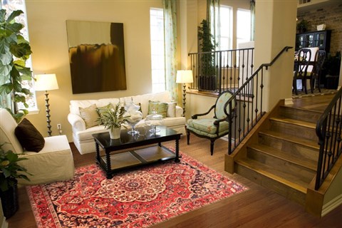 Bakhtiar Red Hand Knotted 69 X 102 Area Rug 100-20830 Image 3