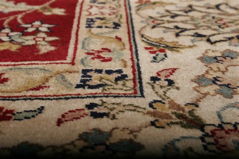 Isfahan Red Square Hand Knotted 61 X 61 Area Rug 250-20845 Image 4