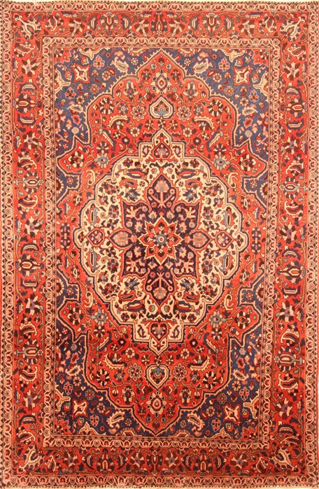 Bakhtiar Red Hand Knotted 67 X 102 Area Rug 100-20896 Image 0