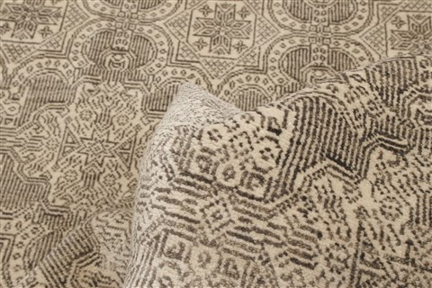 Modern Beige Hand Knotted 80 X 102  Area Rug 250-20968 Image 7