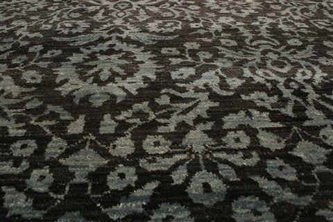 Modern Black Hand Knotted 81 X 101 Area Rug 250-21070 Image 18