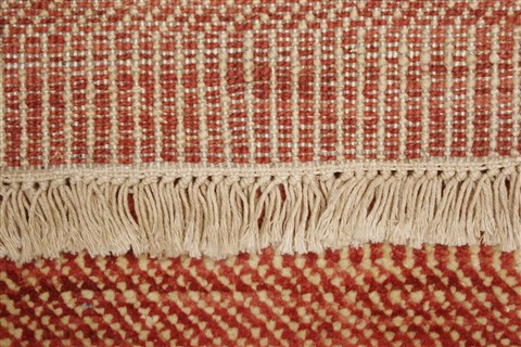 Modern Red Hand Knotted 81 X 102 Area Rug 250-21107 Image 13