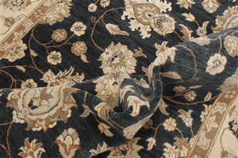 Ziegler Blue Hand Knotted 80 X 105 Area Rug 250-21136 Image 9
