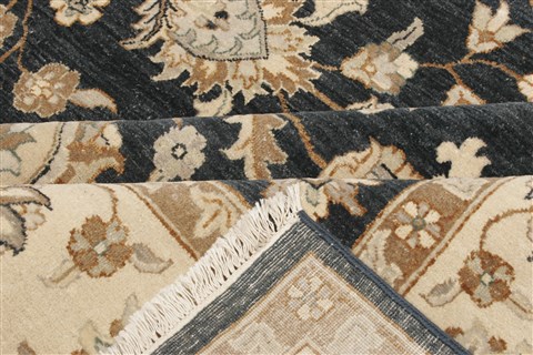 Ziegler Blue Hand Knotted 80 X 105 Area Rug 250-21136 Image 13