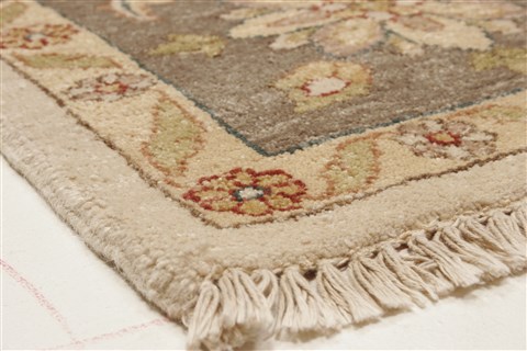 Ziegler Beige Hand Knotted 82 X 102  Area Rug 250-21167 Image 18