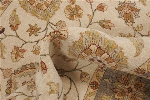 Ziegler Beige Hand Knotted 82 X 102  Area Rug 250-21167 Image 9