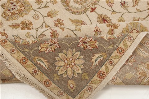 Ziegler Beige Hand Knotted 82 X 102  Area Rug 250-21167 Image 13