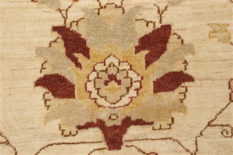 Pishavar Beige Hand Knotted 82 X 910 Area Rug 250-21190 Image 15