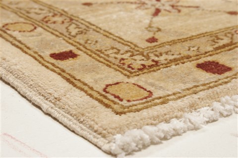Pishavar Beige Hand Knotted 82 X 910 Area Rug 250-21190 Image 19