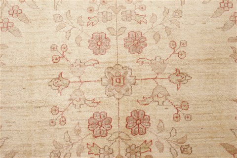 Pishavar Beige Hand Knotted 83 X 911 Area Rug 250-21197 Image 15