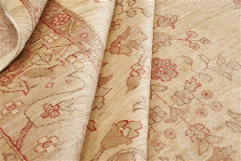 Pishavar Beige Hand Knotted 83 X 911 Area Rug 250-21197 Image 8