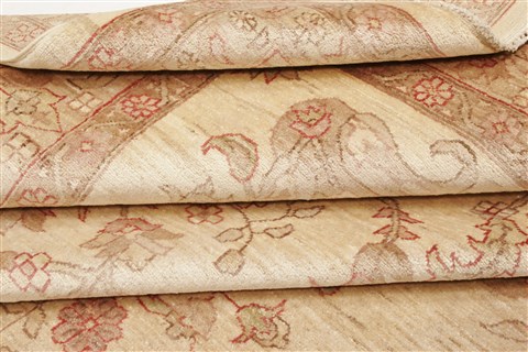 Pishavar Beige Hand Knotted 83 X 911 Area Rug 250-21197 Image 9