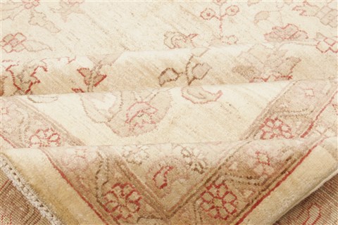 Pishavar Beige Hand Knotted 83 X 911 Area Rug 250-21197 Image 11