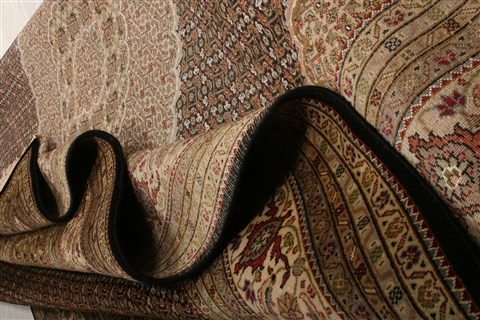 Tabriz Blue Hand Knotted 91 X 120 Area Rug 100-21207 Image 19